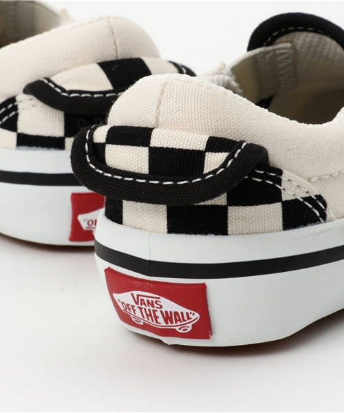 VANS（バンズ）の「キッズ VANS ヴァンズ SLIP ON スリッポン V98CJ V (14-18) BLK/WHT CHK（スリッポン・キッズ・ブラック系その他・16/18/15 /14/17）」の10枚目の写真