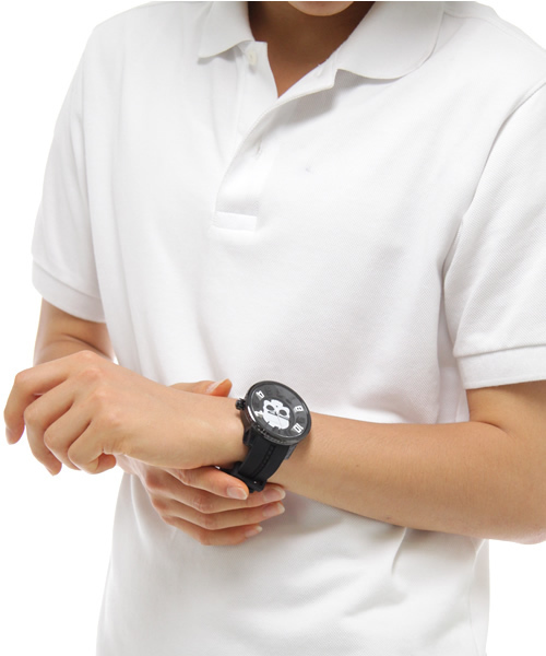 Tendence（テンデンス）の「Tendence スカルデイト腕時計（アナログ腕時計・メンズ・ブラック・FREE）」の5枚目の写真