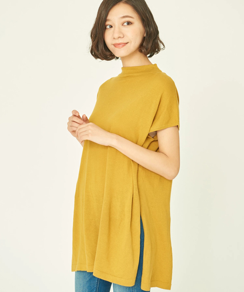 earth music&ecology（アースミュージックアンドエコロジー）の「ボトルネックスリットプルオーバー（ニット/セーター・レディース・グレイッシュベージュ/マスタード/レッド/ネイビー/オリーブ・FREE）」の4枚目の写真