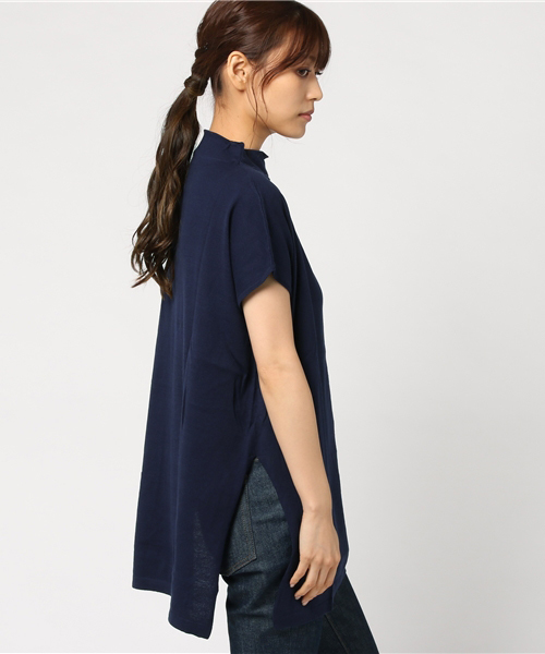 earth music&ecology（アースミュージックアンドエコロジー）の「ボトルネックスリットプルオーバー（ニット/セーター・レディース・グレイッシュベージュ/マスタード/レッド/ネイビー/オリーブ・FREE）」の7枚目の写真