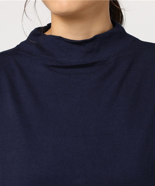 earth music&ecology（アースミュージックアンドエコロジー）の「ボトルネックスリットプルオーバー（ニット/セーター・レディース・グレイッシュベージュ/マスタード/レッド/ネイビー/オリーブ・FREE）」の9枚目の写真