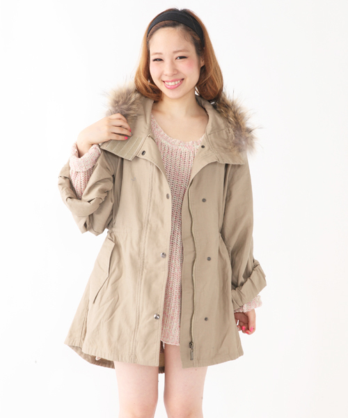 Herno ベージュ モッズコート ファー付き Herno ベージュ モッズコート ファー付き Herno ベージュ モッズコート