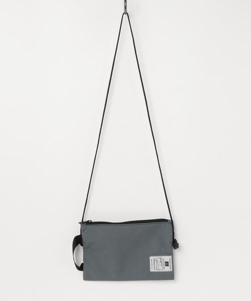 ADAM ET ROPE'(アダムエロペ)の「AW Samuel Halbers サコッシュ(ショルダーバッグ・メンズ・グレー/ブラック・FREE)」の1枚目の写真