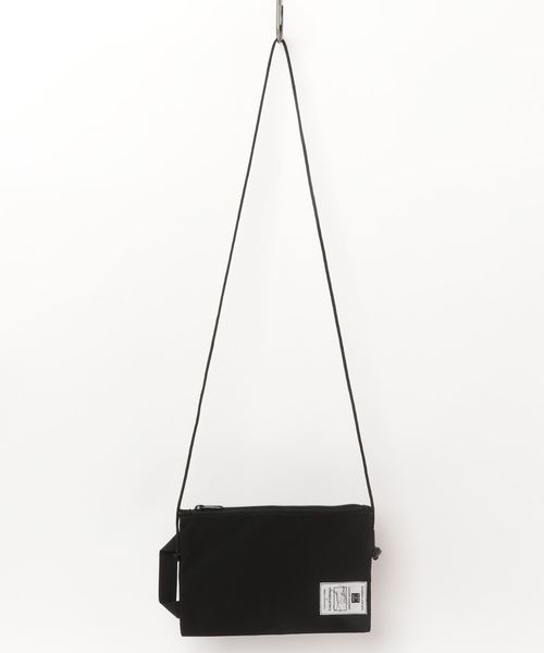 ADAM ET ROPE'(アダムエロペ)の「AW Samuel Halbers サコッシュ(ショルダーバッグ・メンズ・グレー/ブラック・FREE)」の2枚目の写真