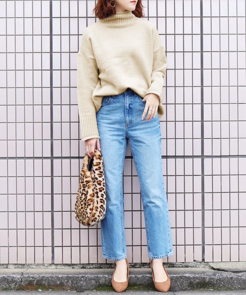 reca（レカ）の「ゆったりボリュームニットトップス（ニット/セーター・レディース・カーキ/ライトブラウン/ベージュ/ダークブラウン・FREE）」の5枚目の写真