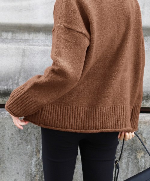 reca（レカ）の「ゆったりボリュームニットトップス（ニット/セーター・レディース・カーキ/ライトブラウン/ベージュ/ダークブラウン・FREE）」の16枚目の写真
