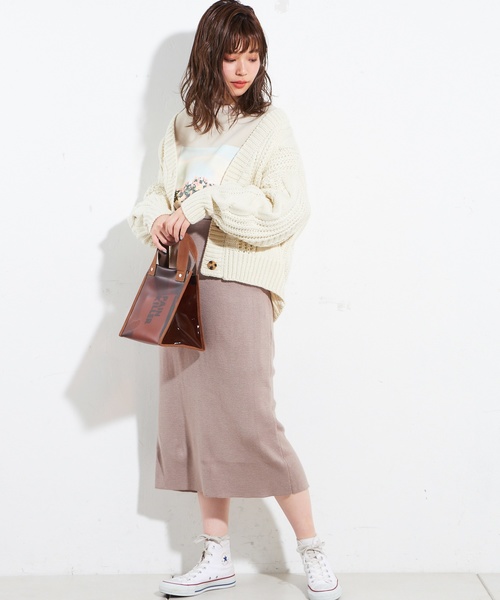 natural couture(ナチュラルクチュール)の「ケーブルショートカーデ(カーディガン/ボレロ・レディース・ベージュ/ブラウン/オフホワイト/オレンジ/ラベンダー・FREE)」の6枚目の写真