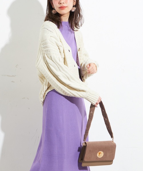 natural couture(ナチュラルクチュール)の「ケーブルショートカーデ(カーディガン/ボレロ・レディース・ベージュ/ブラウン/オフホワイト/オレンジ/ラベンダー・FREE)」の21枚目の写真
