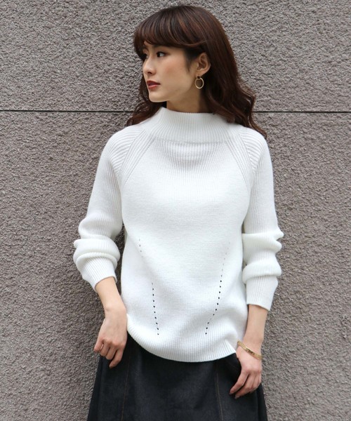 HER CLOSET(ハークローゼット)の「【HERCLOSET】◆WEB限定◆アイレットボトルネックニット(ニット/セーター・レディース・ネイビー/オフホワイト/サックスブルー/ピンク/ラベンダー・M)」の17枚目の写真