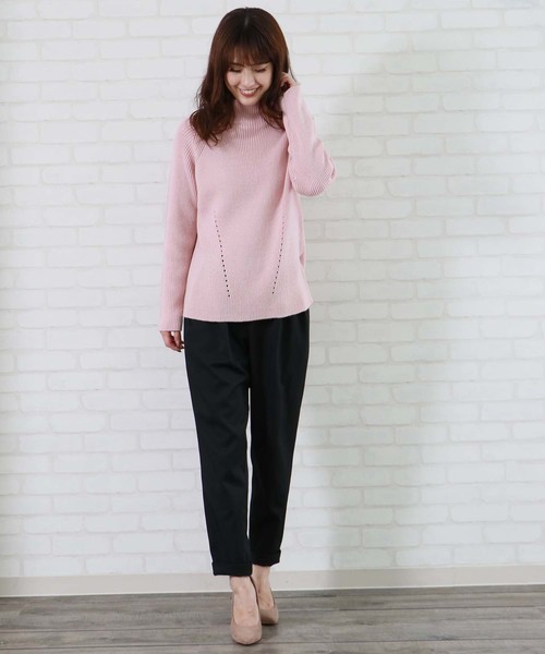 HER CLOSET(ハークローゼット)の「【HERCLOSET】◆WEB限定◆アイレットボトルネックニット(ニット/セーター・レディース・ネイビー/オフホワイト/サックスブルー/ピンク/ラベンダー・M)」の20枚目の写真