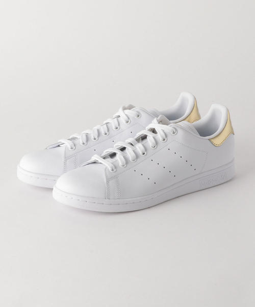 adidas Originals(アディダスオリジナルス)の「<adidas Originals(アディダス)> STAN SMITH GOLD/スタンスミス(スニーカー・メンズ・ホワイト・27cm/25.5cm/26cm/28cm/27.5cm/26.5cm)」の2枚目の写真