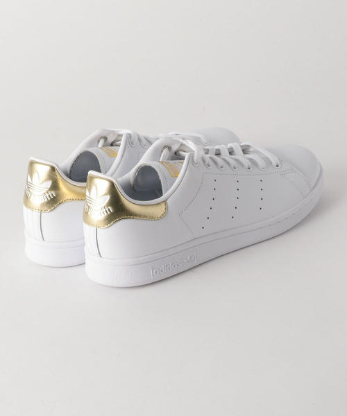 adidas Originals(アディダスオリジナルス)の「<adidas Originals(アディダス)> STAN SMITH GOLD/スタンスミス(スニーカー・メンズ・ホワイト・27cm/25.5cm/26cm/28cm/27.5cm/26.5cm)」の5枚目の写真