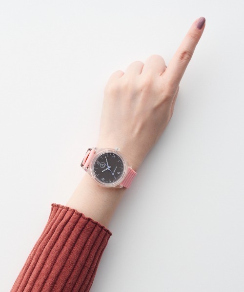 Q&Q(キューアンドキュー)の「Q&Q SmileSolar スマイルソーラー(アナログ腕時計・メンズ・ホワイト/ライトグレー/ネイビー/サックスブルー/ブラック×ホワイト/ダークカーキ/グレー×ホワイト/コバルトブルー/ホワイト×カーキブラウン/ダークネイビー/ホワイト×レッド/グレー系その他/ブラウン系その他・FREE)」の5枚目の写真