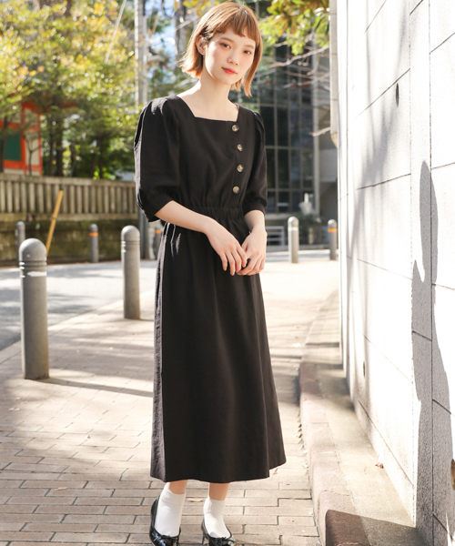 Kutir クティール の スクエアネックボタンワンピース ワンピース Wear