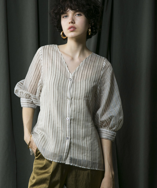 MAISON SPECIAL（メゾンスペシャル）の「2WAYシアーストライプブラウス 