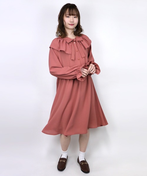 ParAvion + Petit Standard(パラビオンスタンダードプチ)の「ギャザー衿ワンピース(ワンピース)」|ピンク