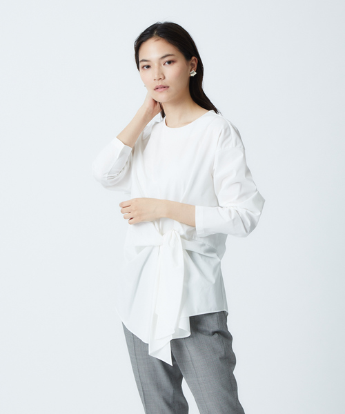 qualite(カリテ)の「ウエストクロスプルオーバー(Tシャツ/カットソー・レディース・ホワイト/ブラウン/ブルー系その他2/ホワイト系その他・フリー)」の2枚目の写真