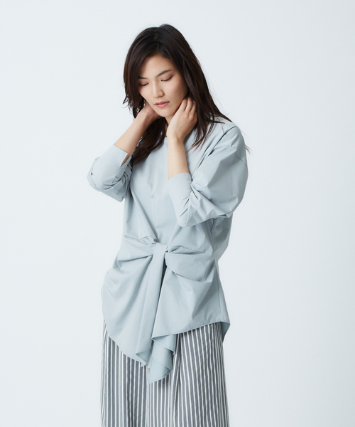 qualite(カリテ)の「ウエストクロスプルオーバー(Tシャツ/カットソー・レディース・ホワイト/ブラウン/ブルー系その他2/ホワイト系その他・フリー)」の4枚目の写真