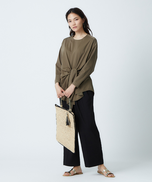 qualite(カリテ)の「ウエストクロスプルオーバー(Tシャツ/カットソー・レディース・ホワイト/ブラウン/ブルー系その他2/ホワイト系その他・フリー)」の6枚目の写真