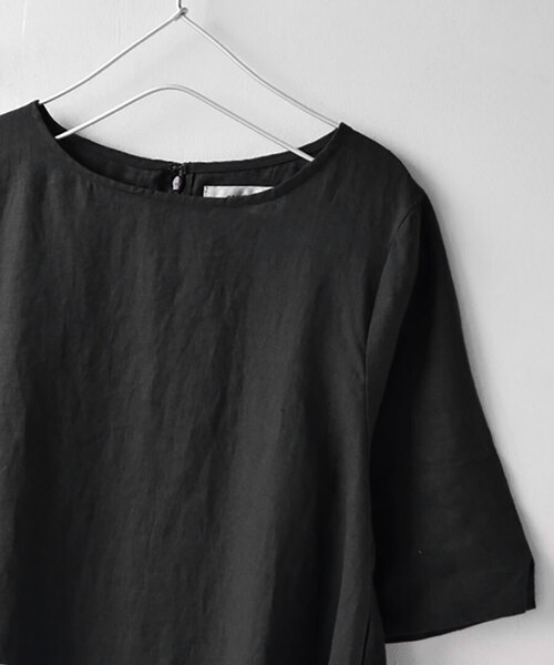 apartment department（アパートメントデパートメント）の「リネンワイドスリーブ フレアワンピース（ワンピース・レディース・マルーン/モスグリーン/ブラック/キャメル/グレイッシュブルー/セージグリーン/アッシュグレー/ロイヤルブルー/グリーン系その他・フリー）」の12枚目の写真