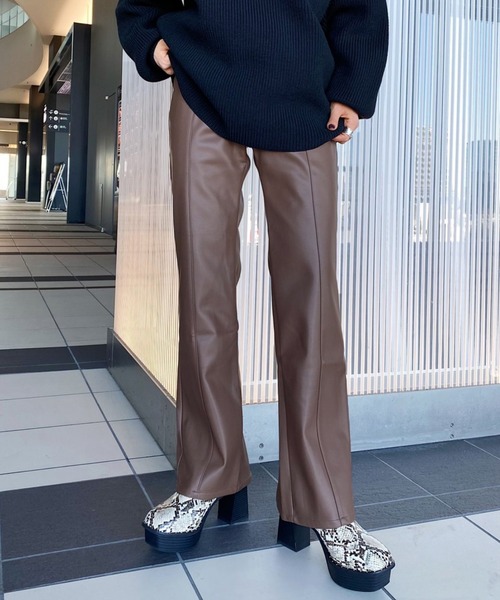 PAGEBOY（ページボーイ）の「フェイクレザーバックスリット