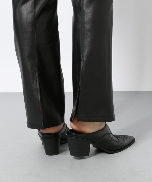 PAGEBOY(ページボーイ)の「フェイクレザーバックスリットパンツ(フレアパンツ)(その他パンツ・レディース・ブラウン系その他/オフホワイト/ブラック/ブラック系その他/ベージュ系その他・MEDIUM/SMALL)」の22枚目の写真