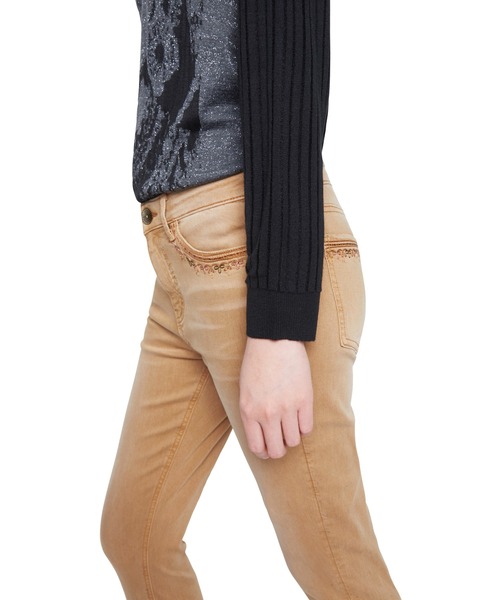 Desigual(デシグアル)の「デニムアンクル BALI(デニムパンツ・レディース・レッド/ブラウン/グリーン・2L/3L/SS/S/M/L/4L)」の5枚目の写真