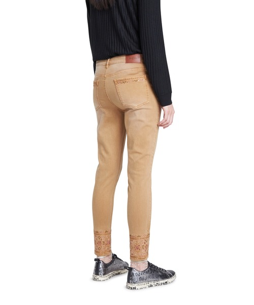 Desigual(デシグアル)の「デニムアンクル BALI(デニムパンツ・レディース・レッド/ブラウン/グリーン・2L/3L/SS/S/M/L/4L)」の6枚目の写真