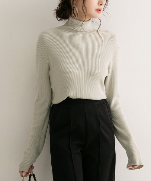 Newlyme（ニューリーミー）の「洗えるシルクタッチリブタートルニット【R】（ニット/セーター・レディース・キナリ/ブラウン/ベージュ/ブルー/ブラック・M-L）」の2枚目の写真