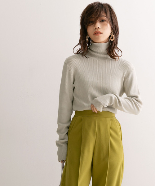 Newlyme（ニューリーミー）の「洗えるシルクタッチリブタートルニット【R】（ニット/セーター・レディース・キナリ/ブラウン/ベージュ/ブルー/ブラック・M-L）」の14枚目の写真