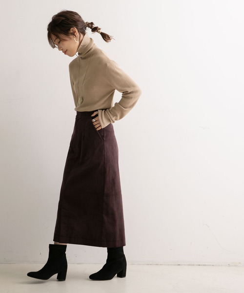 Newlyme（ニューリーミー）の「洗えるシルクタッチリブタートルニット【R】（ニット/セーター・レディース・キナリ/ブラウン/ベージュ/ブルー/ブラック・M-L）」の19枚目の写真