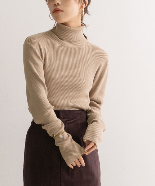 Newlyme（ニューリーミー）の「洗えるシルクタッチリブタートルニット【R】（ニット/セーター・レディース・キナリ/ブラウン/ベージュ/ブルー/ブラック・M-L）」の8枚目の写真