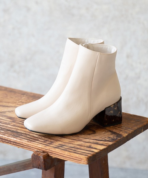 menue(メヌエ)の「ブロックヒール スクエアトゥブーツ(ブーツ・レディース・ブラック/ブラウン/アイボリー・LL/3L/S/M/L/XS)」の2枚目の写真