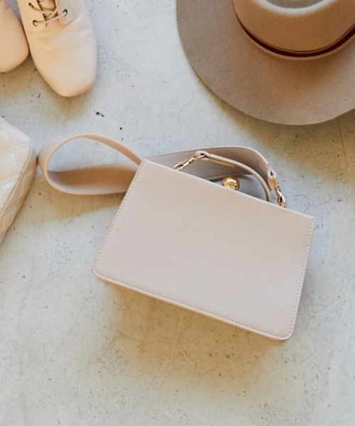 Heather(ヘザー)の「ボールガマグチBAG 919957(ショルダーバッグ・レディース・アイボリー/ブラック/イエロー・ONESIZE)」の2枚目の写真