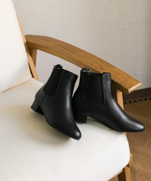 URBAN RESEARCH DOORS（アーバンリサーチドアーズ）の「レザーサイドゴアブーツ（ブーツ・レディース・ブラック/ダークブラウン・MEDIUM/LARGE）」の8枚目の写真