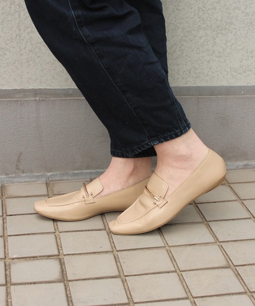 EVOL（イーボル）の「【EVOL】スクエアソフトローファーIQ9453(IT9913)（ローファー・レディース・アイボリー/ベージュ/ブラック/ダークブラウン/ダークベージュ・23.0cm/23.5cm/24.5cm/24.0cm）」の21枚目の写真