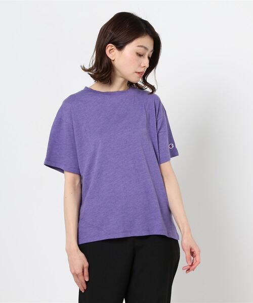 Champion(チャンピオン)の「【Champion/チャンピオン】レディース Tシャツ(Tシャツ/カットソー・レディース・ホワイト/パープル/ダークグリーン/ブラック/ベージュ・MEDIUM/LARGE)」の5枚目の写真