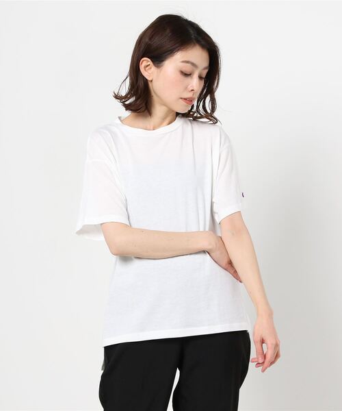 Champion(チャンピオン)の「【Champion/チャンピオン】レディース Tシャツ(Tシャツ/カットソー・レディース・ホワイト/パープル/ダークグリーン/ブラック/ベージュ・MEDIUM/LARGE)」の2枚目の写真