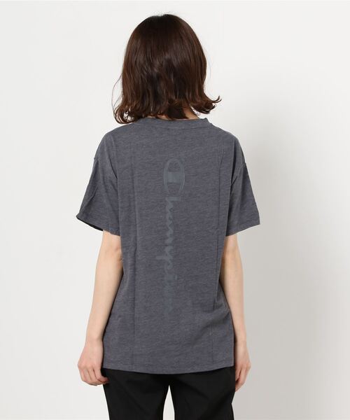 Champion(チャンピオン)の「【Champion/チャンピオン】レディース Tシャツ(Tシャツ/カットソー・レディース・ホワイト/パープル/ダークグリーン/ブラック/ベージュ・MEDIUM/LARGE)」の8枚目の写真