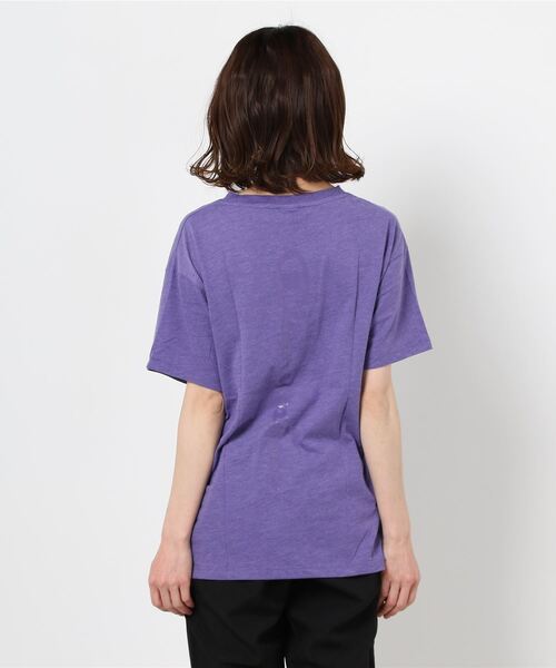 Champion(チャンピオン)の「【Champion/チャンピオン】レディース Tシャツ(Tシャツ/カットソー・レディース・ホワイト/パープル/ダークグリーン/ブラック/ベージュ・MEDIUM/LARGE)」の11枚目の写真