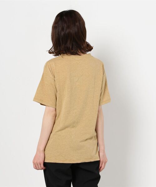 Champion(チャンピオン)の「【Champion/チャンピオン】レディース Tシャツ(Tシャツ/カットソー・レディース・ホワイト/パープル/ダークグリーン/ブラック/ベージュ・MEDIUM/LARGE)」の6枚目の写真