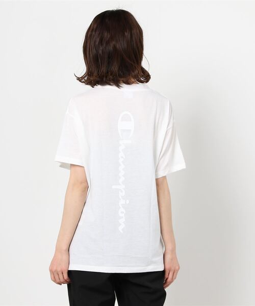 Champion(チャンピオン)の「【Champion/チャンピオン】レディース Tシャツ(Tシャツ/カットソー・レディース・ホワイト/パープル/ダークグリーン/ブラック/ベージュ・MEDIUM/LARGE)」の9枚目の写真