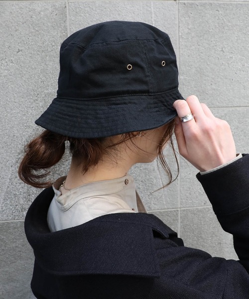 newhattan（ニューハッタン）の「newhattan/コットンバケットハット（ハット・メンズ・ブラック系その他/インディゴブルー/ブラック/カーキ/オフホワイト/ライトブルー/ホワイト/デザートカモ/カモフラージュ/ネイビー/ダークグリーン/バーガンディー・FREE/SMALL）」の5枚目の写真