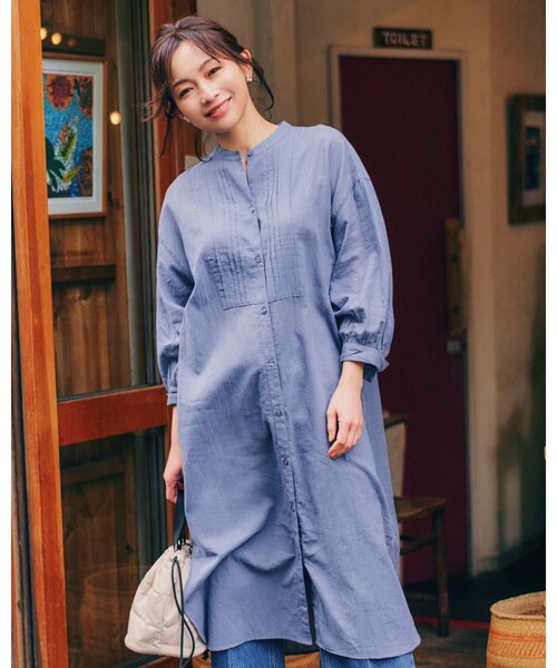 SHOO・LA・RUE（シューラルー）の「◆【S-3L】綿シフォンピンタックワンピース（ワンピース・レディース・ライトブルー/ブラック/ナチュラル/ライトオレンジ系・01/02/03/04/05）」の3枚目の写真