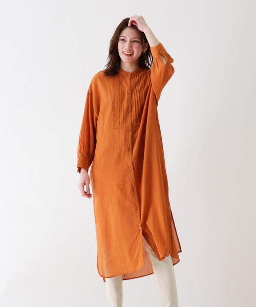 SHOO・LA・RUE（シューラルー）の「◆【S-3L】綿シフォンピンタックワンピース（ワンピース・レディース・ライトブルー/ブラック/ナチュラル/ライトオレンジ系・01/02/03/04/05）」の7枚目の写真