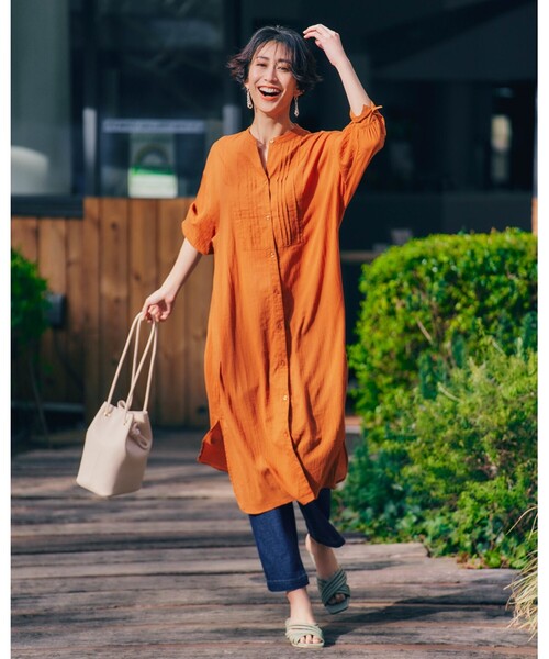 SHOO・LA・RUE（シューラルー）の「◆【S-3L】綿シフォンピンタックワンピース（ワンピース・レディース・ライトブルー/ブラック/ナチュラル/ライトオレンジ系・01/02/03/04/05）」の19枚目の写真