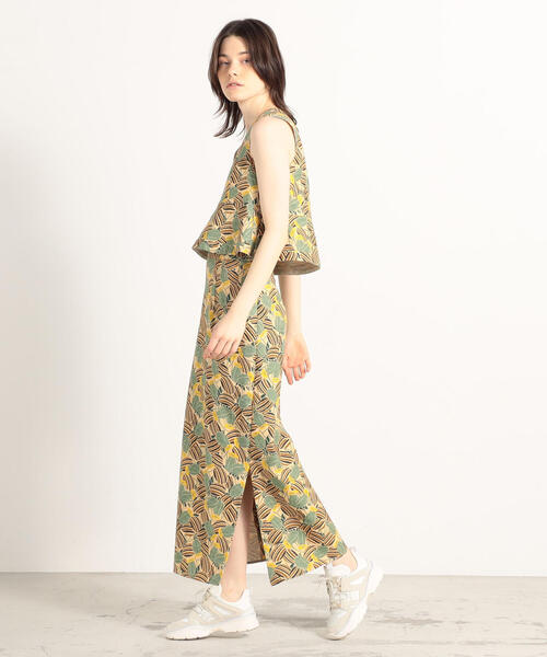 BACCA（バッカ）の「エクゾチックフラワー  ロングセミタイトスカート（スカート・レディース・ベージュ系その他・36/34）」の2枚目の写真