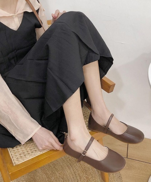 LAC-VERT（ラック・ヴェール）の「レトロストラップシューズ（パンプス・レディース・ブラック/ブラウン/アイボリー・S/M/L）」の3枚目の写真