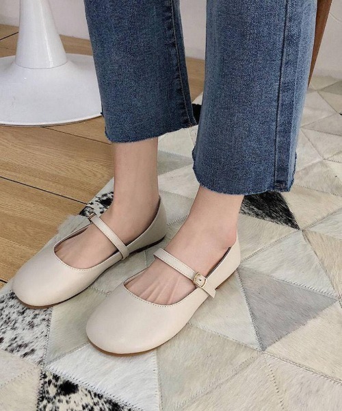 LAC-VERT（ラック・ヴェール）の「レトロストラップシューズ（パンプス・レディース・ブラック/ブラウン/アイボリー・S/M/L）」の2枚目の写真