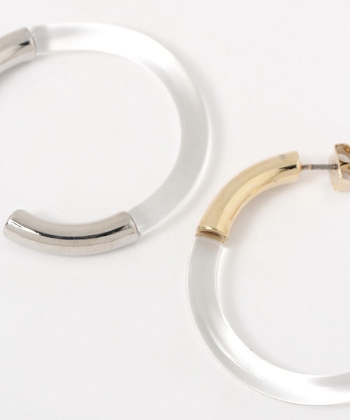 Heather(ヘザー)の「メタルドッキングピアス 943172(ピアス(両耳用)・レディース・シルバー/ゴールド・ONE SIZE)」の4枚目の写真